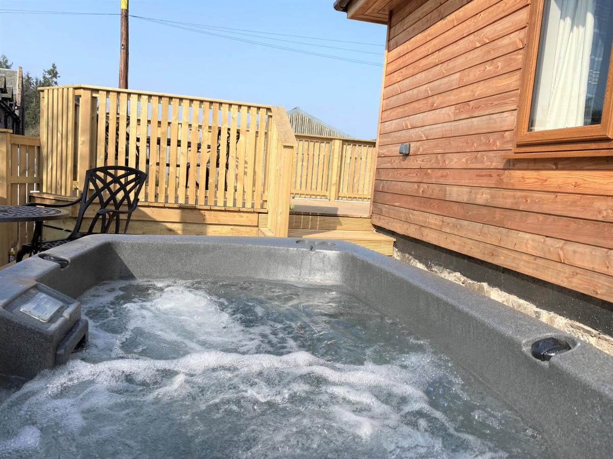 Pheasant Lodge With Hot Tub Forgandenny Экстерьер фото